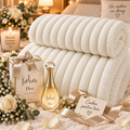 Pătura Albă Plus Parfum 45ml Cadou 200 cm pe 230cm